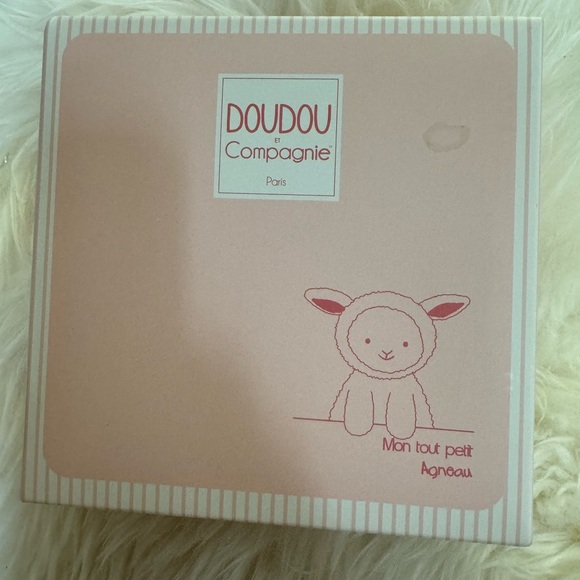 Doudou et Compagnie Paries Lamb Baby Booties Slippers Infant Footwear Newborn - Picture 4 of 5